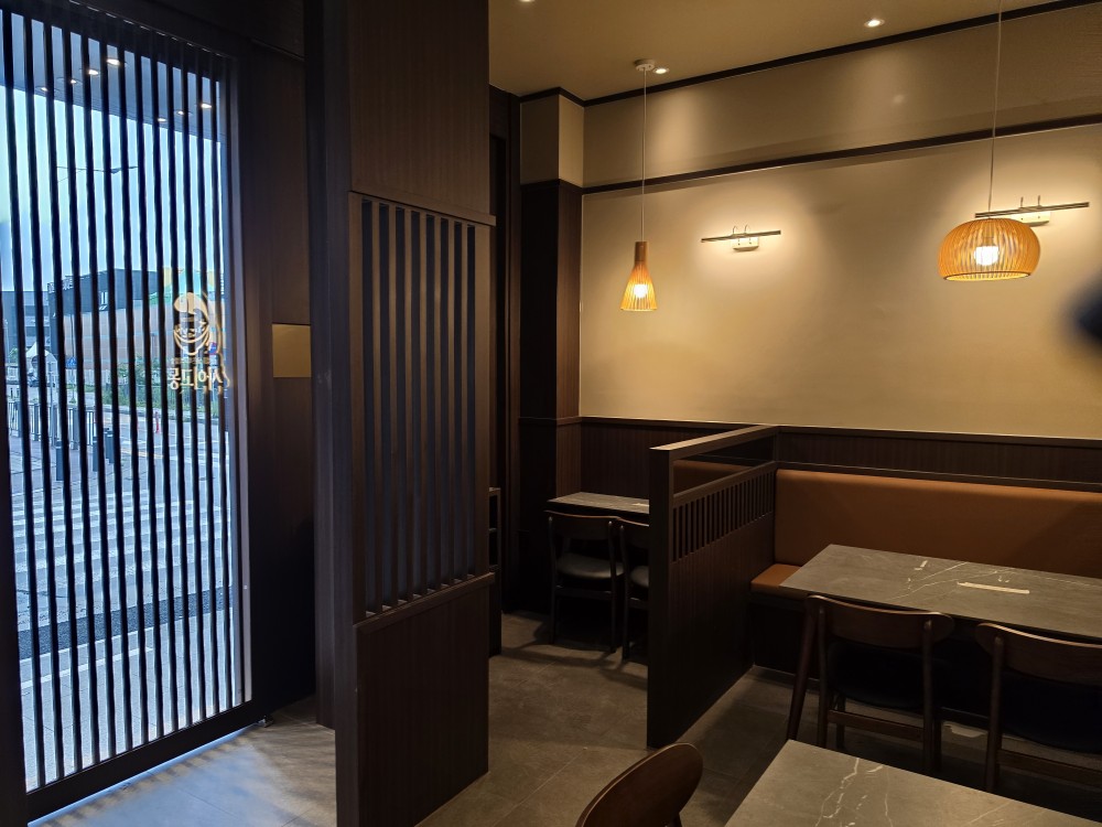 3d547deb2aae05a7b34a59902ac2245c_1789523759_05.jpg